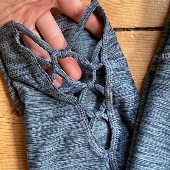 Prana | Capris Leggings | XS - Picture 2 of 8